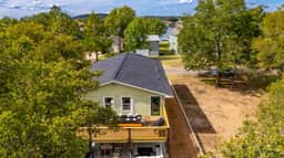 300 steps from Lake~Hot Tub~Fire Pit~Game Rooms - Image 3