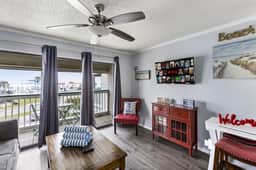 Heated Pool~Balcony~Near Beach~Galveston Attractions - Image 2