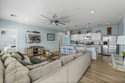 Hot tub-King Bed-Walk to Beach-Three Little Birds - Image 2