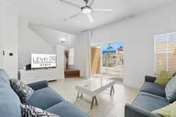 Private Resort Access~King Bed~Hot Tub~Balcony - Image 4