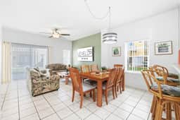 Resort stay~Pool Access~Peaceful Retreat~Balcony - Image 2