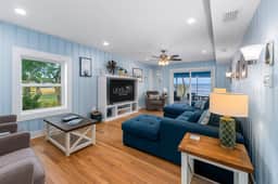 Waterfront Pool~Private Pier~Guest Bungalow~Coastal Escape - Image 2