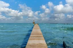 Waterfront Pool~Private Pier~Guest Bungalow~Coastal Escape - Image 4