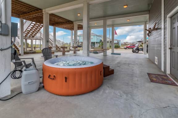 Hot Tub~Golf Cart~Near beach~Coastal Retreat - Image 2