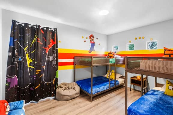 Mario Manor~Heated Pool~King Bed~Game Room~Disney - Image 4