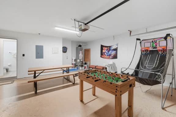 Private Heated Pool~Resort~Near Parks~Game Room - Image 4