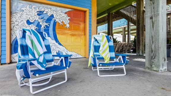 Hot tub-King Bed-Walk to Beach-Three Little Birds - Image 1