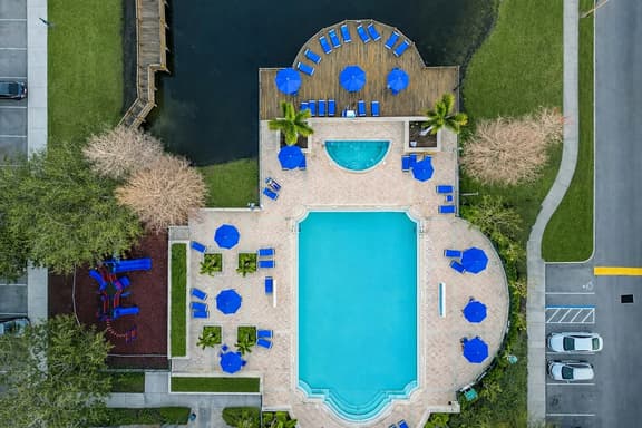 Resort stay~Heated Pool~Gym~Near Disney~Tennis - Image 1