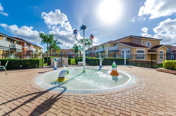 Resort stay~Pool Access~Peaceful Retreat~Balcony - Image 1